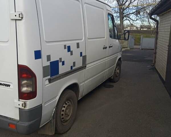 Белый Мерседес Sprinter, объемом двигателя 2.15 л и пробегом 310 тыс. км за 7500 $, фото 1 на Automoto.ua