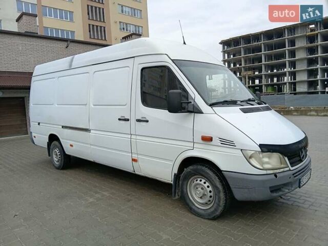 Белый Мерседес Sprinter, объемом двигателя 2.15 л и пробегом 350 тыс. км за 8500 $, фото 4 на Automoto.ua