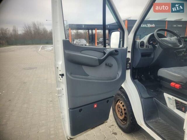 Білий Мерседес Sprinter, об'ємом двигуна 2.1 л та пробігом 669 тис. км за 8700 $, фото 10 на Automoto.ua