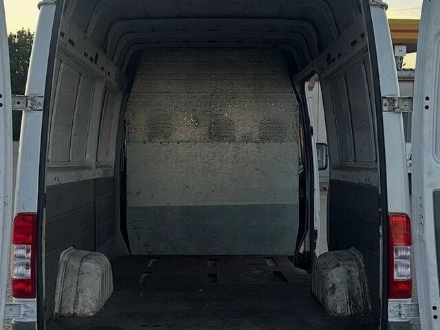 Білий Мерседес Sprinter, об'ємом двигуна 2.1 л та пробігом 337 тис. км за 7600 $, фото 43 на Automoto.ua