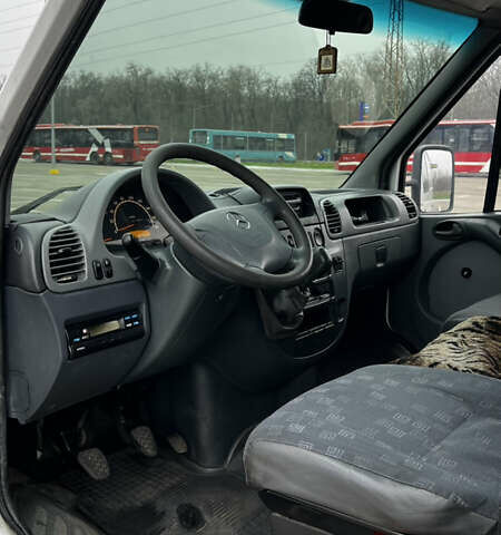 Білий Мерседес Sprinter, об'ємом двигуна 2.2 л та пробігом 400 тис. км за 8500 $, фото 10 на Automoto.ua