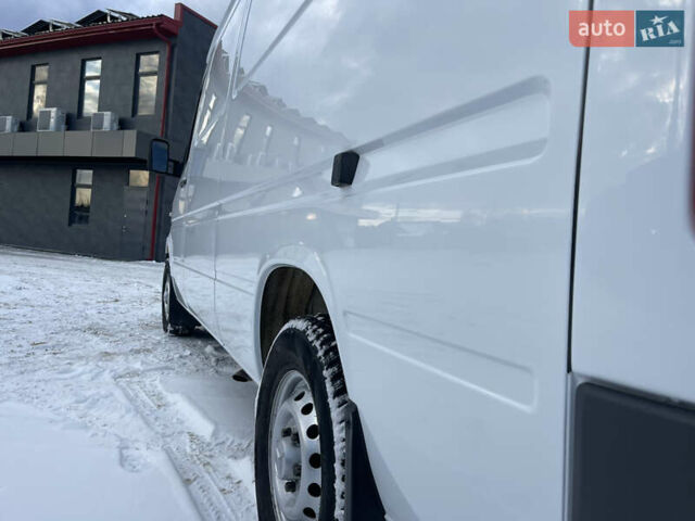 Белый Мерседес Sprinter, объемом двигателя 2.2 л и пробегом 375 тыс. км за 9800 $, фото 10 на Automoto.ua