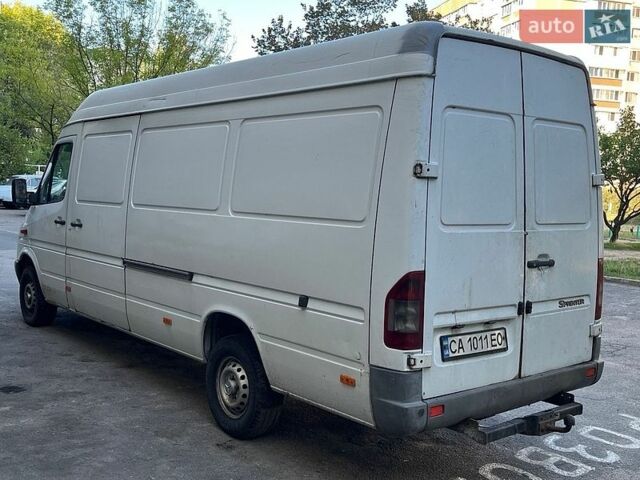 Белый Мерседес Sprinter, объемом двигателя 2.1 л и пробегом 360 тыс. км за 6200 $, фото 13 на Automoto.ua