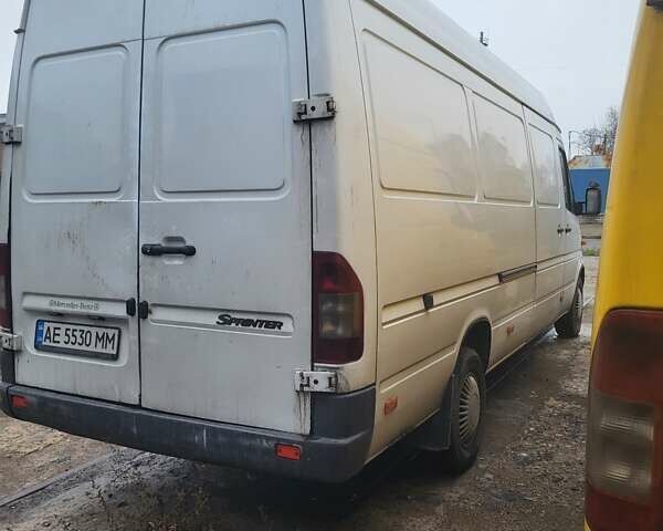 Білий Мерседес Sprinter, об'ємом двигуна 2.1 л та пробігом 360 тис. км за 10300 $, фото 2 на Automoto.ua