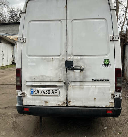 Білий Мерседес Sprinter, об'ємом двигуна 2.15 л та пробігом 450 тис. км за 7000 $, фото 5 на Automoto.ua