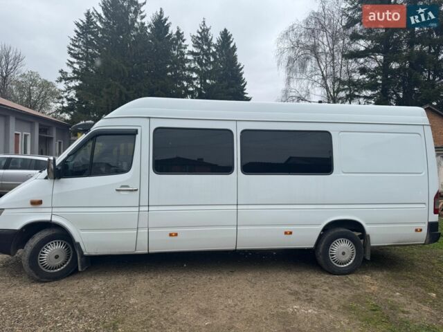 Білий Мерседес Sprinter, об'ємом двигуна 2.69 л та пробігом 800 тис. км за 12000 $, фото 1 на Automoto.ua