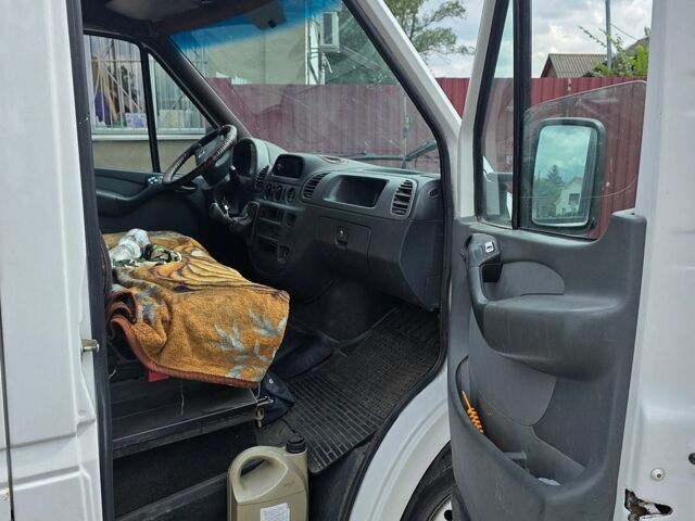 Белый Мерседес Sprinter, объемом двигателя 2.69 л и пробегом 300 тыс. км за 7500 $, фото 9 на Automoto.ua