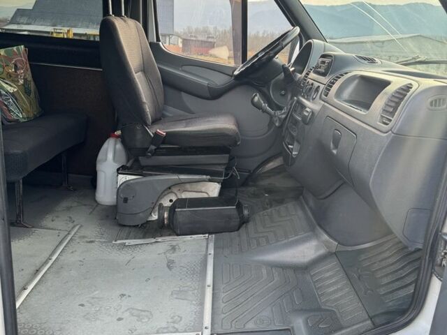 Білий Мерседес Sprinter, об'ємом двигуна 2.2 л та пробігом 300 тис. км за 6200 $, фото 20 на Automoto.ua