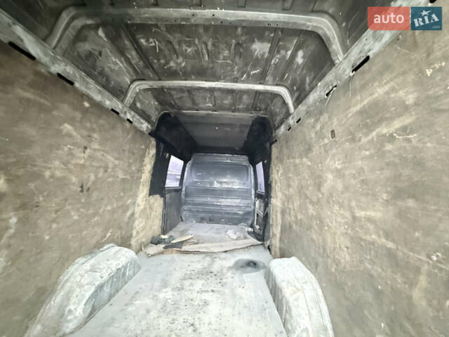 Белый Мерседес Sprinter, объемом двигателя 2.15 л и пробегом 480 тыс. км за 7200 $, фото 12 на Automoto.ua