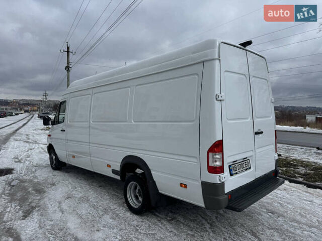 Белый Мерседес Sprinter, объемом двигателя 2.15 л и пробегом 491 тыс. км за 15499 $, фото 4 на Automoto.ua