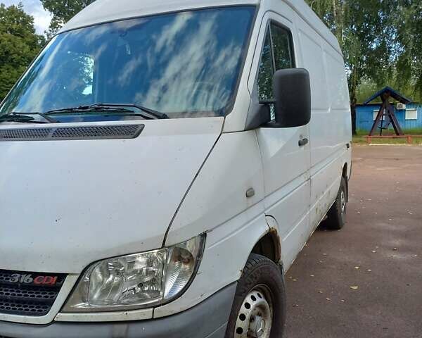 Білий Мерседес Sprinter, об'ємом двигуна 27 л та пробігом 695 тис. км за 8550 $, фото 2 на Automoto.ua