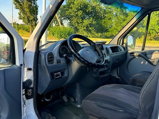 Білий Мерседес Sprinter, об'ємом двигуна 2.2 л та пробігом 74 тис. км за 7000 $, фото 8 на Automoto.ua