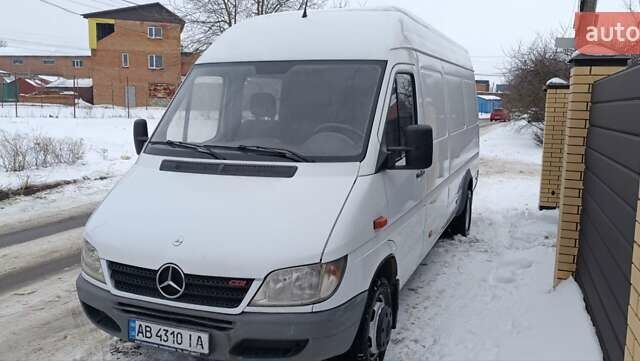 Белый Мерседес Sprinter, объемом двигателя 2.15 л и пробегом 480 тыс. км за 11300 $, фото 1 на Automoto.ua
