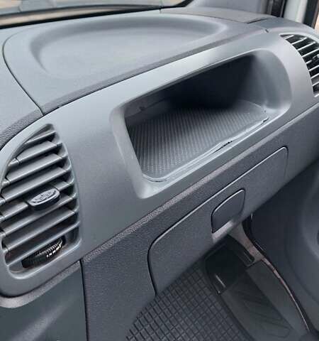 Белый Мерседес Sprinter, объемом двигателя 2.7 л и пробегом 538 тыс. км за 16999 $, фото 87 на Automoto.ua