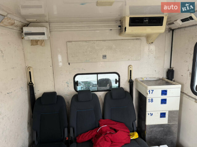 Белый Мерседес Sprinter, объемом двигателя 2.69 л и пробегом 465 тыс. км за 11799 $, фото 17 на Automoto.ua