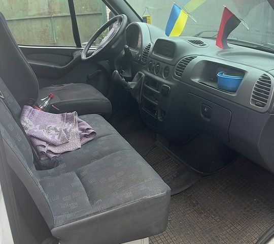 Білий Мерседес Sprinter, об'ємом двигуна 2.69 л та пробігом 747 тис. км за 8200 $, фото 8 на Automoto.ua