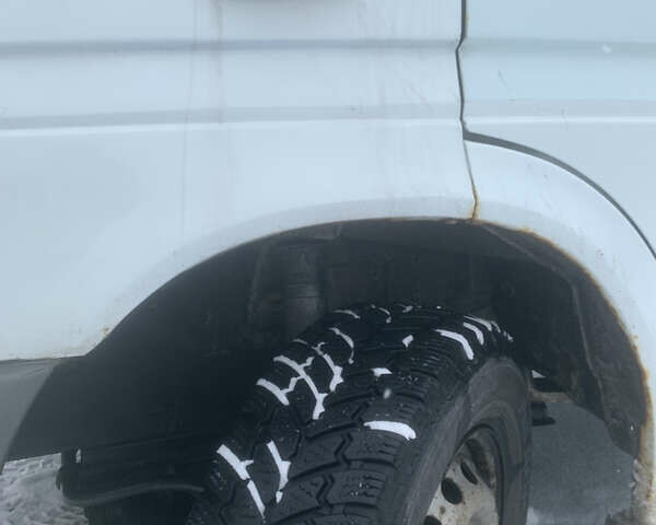 Белый Мерседес Sprinter, объемом двигателя 2.15 л и пробегом 623 тыс. км за 7200 $, фото 6 на Automoto.ua