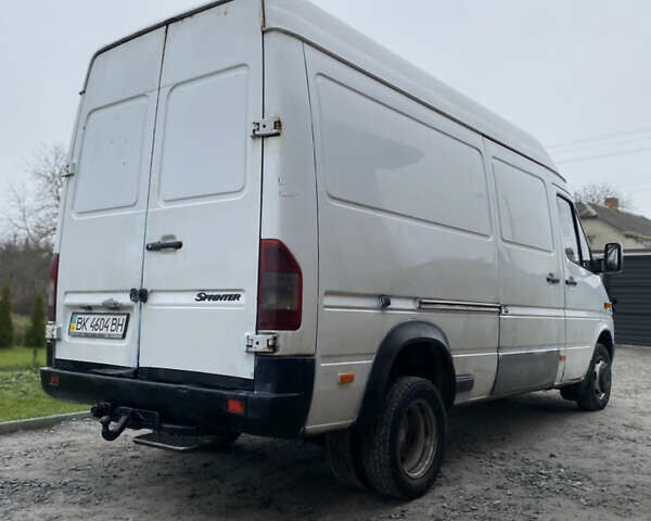 Білий Мерседес Sprinter, об'ємом двигуна 2.15 л та пробігом 350 тис. км за 8000 $, фото 11 на Automoto.ua