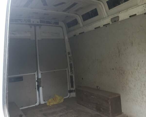 Білий Мерседес Sprinter, об'ємом двигуна 2.7 л та пробігом 400 тис. км за 10000 $, фото 7 на Automoto.ua