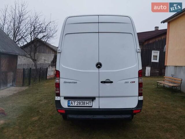 Білий Мерседес Sprinter, об'ємом двигуна 2.15 л та пробігом 449 тис. км за 11000 $, фото 4 на Automoto.ua