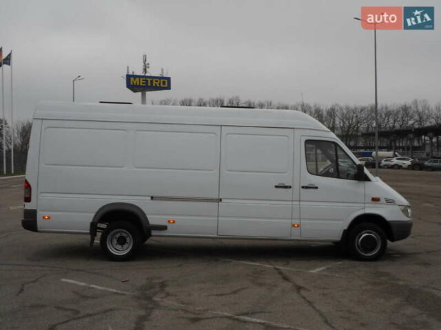 Белый Мерседес Sprinter, объемом двигателя 2.7 л и пробегом 500 тыс. км за 18500 $, фото 13 на Automoto.ua