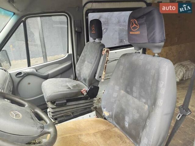 Білий Мерседес Sprinter, об'ємом двигуна 2.7 л та пробігом 403 тис. км за 5250 $, фото 19 на Automoto.ua