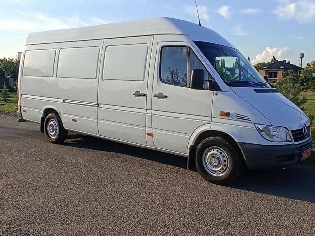 Белый Мерседес Sprinter, объемом двигателя 2.7 л и пробегом 279 тыс. км за 17500 $, фото 11 на Automoto.ua