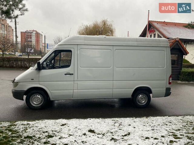 Білий Мерседес Sprinter, об'ємом двигуна 2.2 л та пробігом 390 тис. км за 6999 $, фото 5 на Automoto.ua