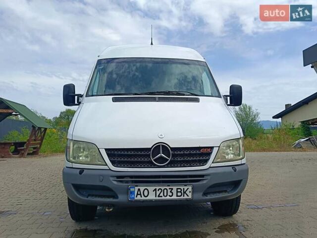 Белый Мерседес Sprinter, объемом двигателя 2.7 л и пробегом 623 тыс. км за 10700 $, фото 14 на Automoto.ua