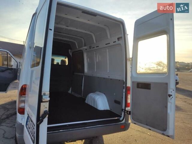 Белый Мерседес Sprinter, объемом двигателя 0 л и пробегом 260 тыс. км за 15500 $, фото 24 на Automoto.ua