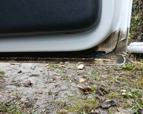 Білий Мерседес Sprinter, об'ємом двигуна 2.69 л та пробігом 292 тис. км за 19500 $, фото 66 на Automoto.ua