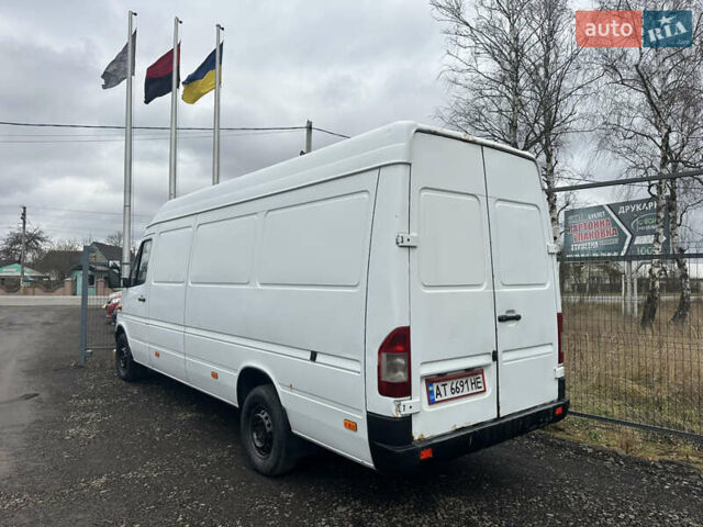 Білий Мерседес Sprinter, об'ємом двигуна 2.15 л та пробігом 600 тис. км за 10750 $, фото 15 на Automoto.ua