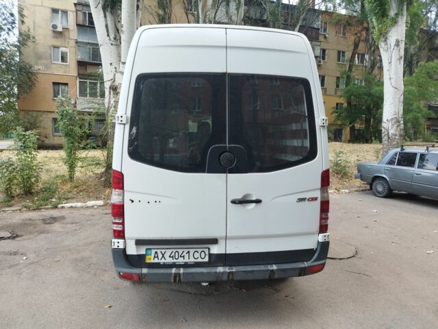 Білий Мерседес Sprinter, об'ємом двигуна 2.2 л та пробігом 243 тис. км за 7500 $, фото 2 на Automoto.ua