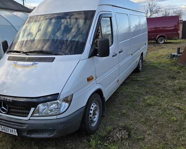 Білий Мерседес Sprinter, об'ємом двигуна 2.7 л та пробігом 419 тис. км за 9300 $, фото 2 на Automoto.ua