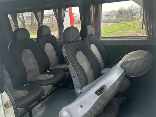 Білий Мерседес Sprinter, об'ємом двигуна 2.2 л та пробігом 228 тис. км за 11566 $, фото 5 на Automoto.ua