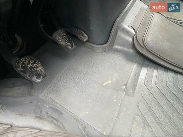 Білий Мерседес Sprinter, об'ємом двигуна 2.2 л та пробігом 390 тис. км за 6999 $, фото 58 на Automoto.ua