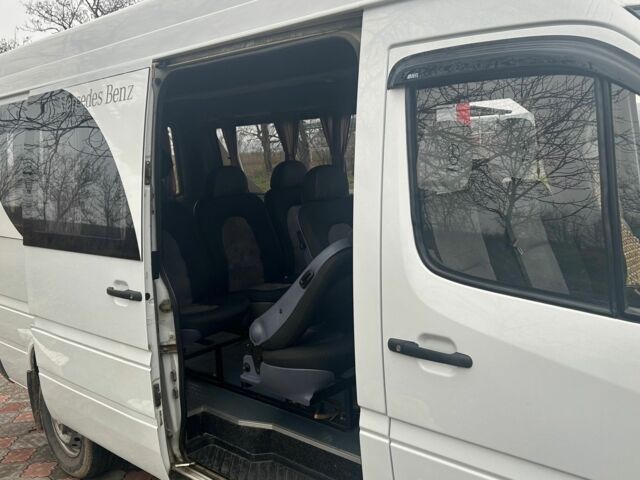 Білий Мерседес Sprinter, об'ємом двигуна 2.2 л та пробігом 228 тис. км за 11566 $, фото 4 на Automoto.ua
