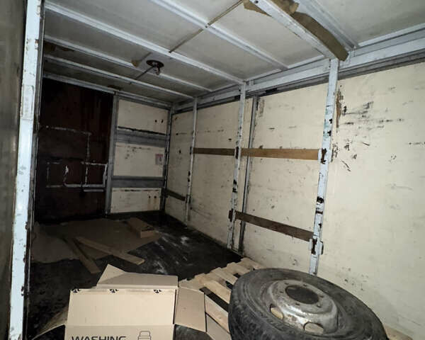 Білий Мерседес Sprinter, об'ємом двигуна 2.7 л та пробігом 387 тис. км за 12500 $, фото 22 на Automoto.ua