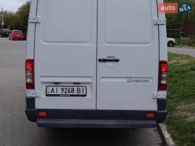 Белый Мерседес Sprinter, объемом двигателя 2.7 л и пробегом 580 тыс. км за 11900 $, фото 7 на Automoto.ua
