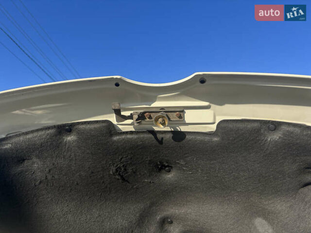 Білий Мерседес Sprinter, об'ємом двигуна 2.7 л та пробігом 198 тис. км за 18500 $, фото 29 на Automoto.ua