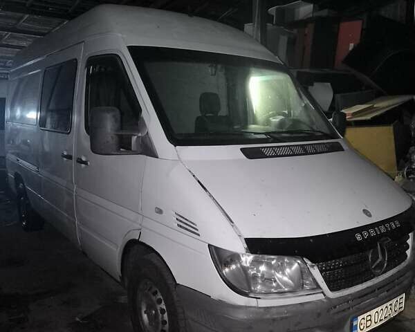 Білий Мерседес Sprinter, об'ємом двигуна 2.15 л та пробігом 350 тис. км за 5000 $, фото 2 на Automoto.ua