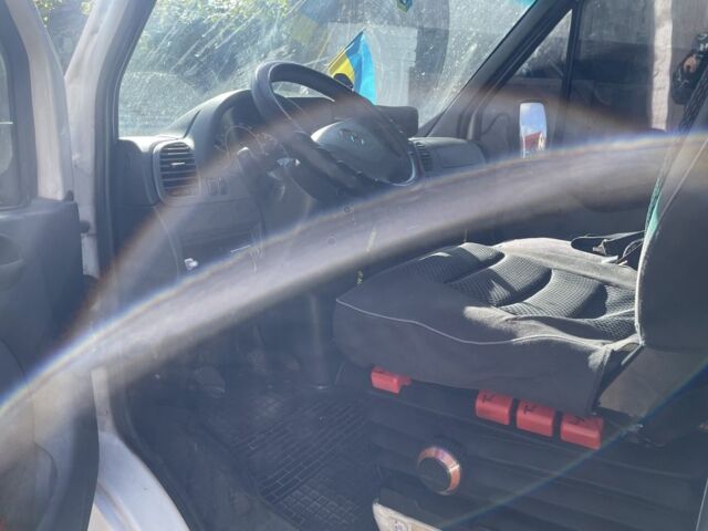 Білий Мерседес Sprinter, об'ємом двигуна 2.2 л та пробігом 575 тис. км за 6500 $, фото 4 на Automoto.ua