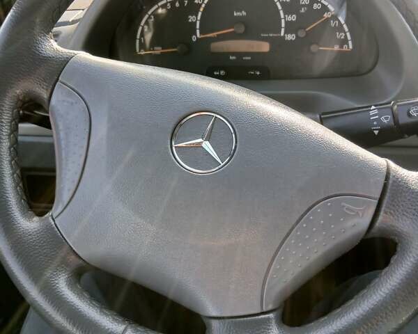 Білий Мерседес Sprinter, об'ємом двигуна 2.69 л та пробігом 292 тис. км за 19500 $, фото 2 на Automoto.ua