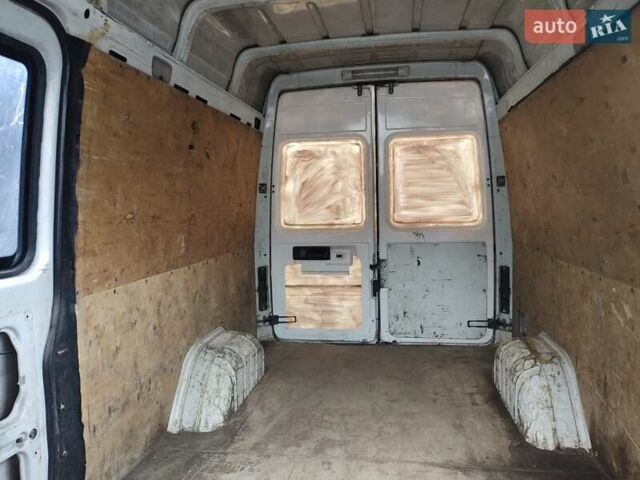 Білий Мерседес Sprinter, об'ємом двигуна 2.7 л та пробігом 403 тис. км за 5250 $, фото 22 на Automoto.ua