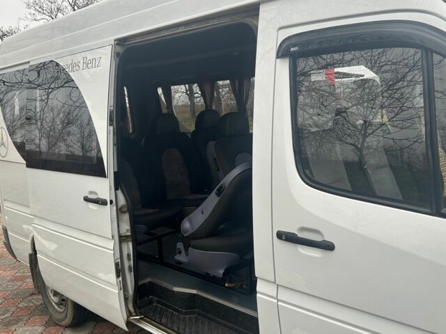 Білий Мерседес Sprinter, об'ємом двигуна 2.2 л та пробігом 228 тис. км за 11566 $, фото 7 на Automoto.ua