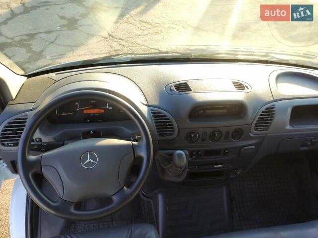 Белый Мерседес Sprinter, объемом двигателя 0 л и пробегом 260 тыс. км за 15500 $, фото 14 на Automoto.ua