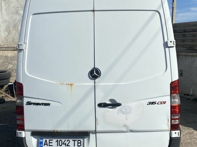 Белый Мерседес Sprinter, объемом двигателя 2.2 л и пробегом 200 тыс. км за 9700 $, фото 16 на Automoto.ua