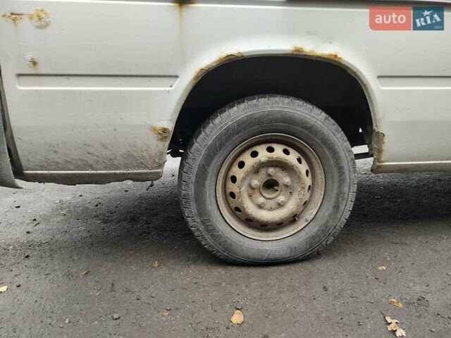 Білий Мерседес Sprinter, об'ємом двигуна 2.7 л та пробігом 403 тис. км за 5250 $, фото 15 на Automoto.ua