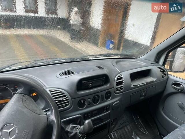 Білий Мерседес Sprinter, об'ємом двигуна 2.7 л та пробігом 640 тис. км за 10500 $, фото 13 на Automoto.ua