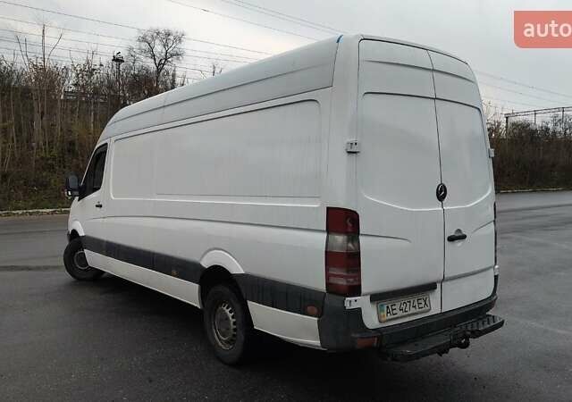 Белый Мерседес Sprinter, объемом двигателя 0 л и пробегом 540 тыс. км за 10600 $, фото 3 на Automoto.ua